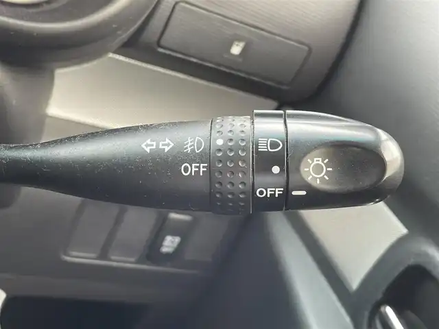ダイハツ ムーヴ コンテ カスタム RS 新潟県 2013(平25)年 4.5万km パールホワイトⅢ 純正ナビ/(AM/FM/CD/USB/ワンセグ)/ETC/アイドリングストップ/HIDヘッドライト/フォグランプ/革巻きステアリング/電格ミラー/ドアバイザー/スマートキー
