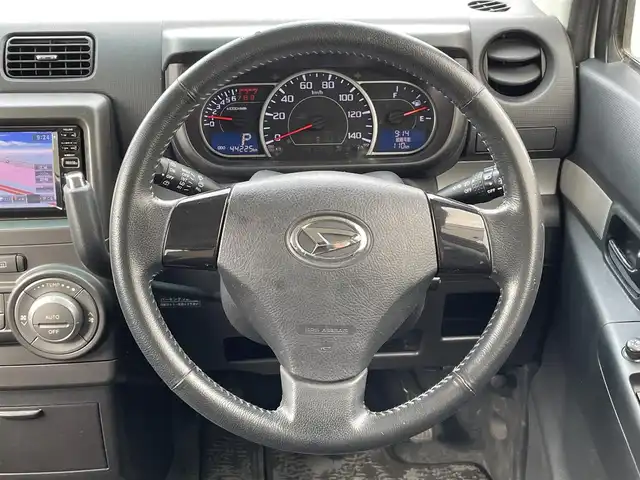 ダイハツ ムーヴ コンテ カスタム RS 新潟県 2013(平25)年 4.5万km パールホワイトⅢ 純正ナビ/(AM/FM/CD/USB/ワンセグ)/ETC/アイドリングストップ/HIDヘッドライト/フォグランプ/革巻きステアリング/電格ミラー/ドアバイザー/スマートキー