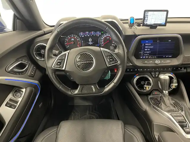 シボレー カマロ LT RS 岡山県 2019(令1)年 1.8万km 青Ｍ 社外トラック用ナビ/社外フロントコーナーセンサ/クルーズコントロール/Applecarplay/Androidauto/レザーシート/シートヒータ/シートクーラ/ドラレコ/PWシート/Bカメラ/アンビエントライト/HUD
