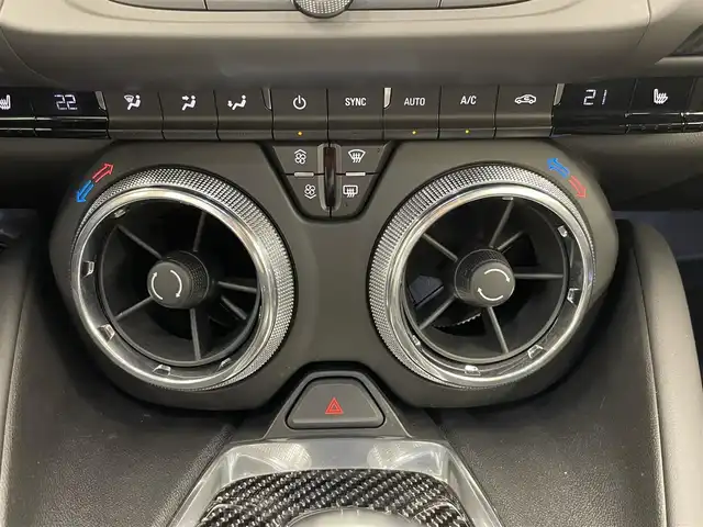 シボレー カマロ LT RS 岡山県 2019(令1)年 1.8万km 青Ｍ 社外トラック用ナビ/社外フロントコーナーセンサ/クルーズコントロール/Applecarplay/Androidauto/レザーシート/シートヒータ/シートクーラ/ドラレコ/PWシート/Bカメラ/アンビエントライト/HUD