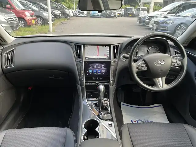 日産 スカイライン 200GT－t 栃木県 2014(平26)年 8.6万km クリスタルホワイトパール (株)IDOMが運営する【じしゃロン宇都宮店】の自社ローン専用車両になります。こちらは現金またはオートローンご利用時の価格です。自社ローンご希望の方は別途その旨お申付け下さい/禁煙車/純正メーカーナビ/バックカメラ/Ｂｌｕｅｔｏｏｔｈ接続/ＣＤ／ＤＶＤ/パワーシート/クルーズコントロール/スマートキー/プッシュスタート/ＥＴＣ/アイドリングストップ/ＬＥＤヘッドライト
