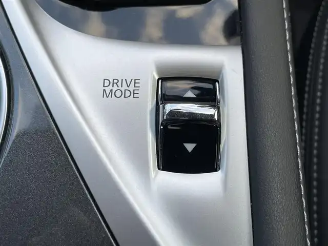 日産 スカイライン 200GT－t 栃木県 2014(平26)年 8.6万km クリスタルホワイトパール (株)IDOMが運営する【じしゃロン宇都宮店】の自社ローン専用車両になります。こちらは現金またはオートローンご利用時の価格です。自社ローンご希望の方は別途その旨お申付け下さい/禁煙車/純正メーカーナビ/バックカメラ/Ｂｌｕｅｔｏｏｔｈ接続/ＣＤ／ＤＶＤ/パワーシート/クルーズコントロール/スマートキー/プッシュスタート/ＥＴＣ/アイドリングストップ/ＬＥＤヘッドライト