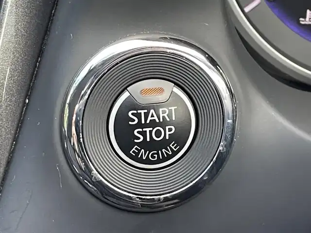 日産 スカイライン 200GT－t 栃木県 2014(平26)年 8.6万km クリスタルホワイトパール (株)IDOMが運営する【じしゃロン宇都宮店】の自社ローン専用車両になります。こちらは現金またはオートローンご利用時の価格です。自社ローンご希望の方は別途その旨お申付け下さい/禁煙車/純正メーカーナビ/バックカメラ/Ｂｌｕｅｔｏｏｔｈ接続/ＣＤ／ＤＶＤ/パワーシート/クルーズコントロール/スマートキー/プッシュスタート/ＥＴＣ/アイドリングストップ/ＬＥＤヘッドライト