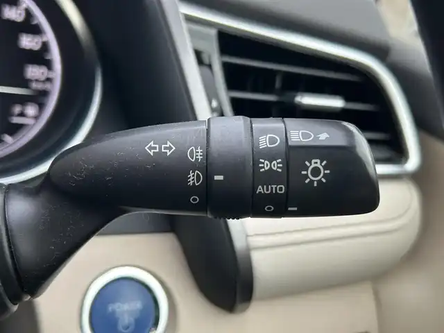 トヨタ カムリ G レザーパッケージ 茨城県 2017(平29)年 8.8万km プラチナホワイトパールマイカ 純正メモリナビ/　(AM/FM/BT)/フルセグ/バックカメラ/純正ドライブレコーダー/ビルトインETC/クルーズコントロール/パワーバックドア/クリアランスソナー/本革シート/パワーシート/ヒートシーター/プッシュスタート/カーテンエアバッグ/LEDヘッドライト/オートライト/純正フロアマット/純正アルミホイール