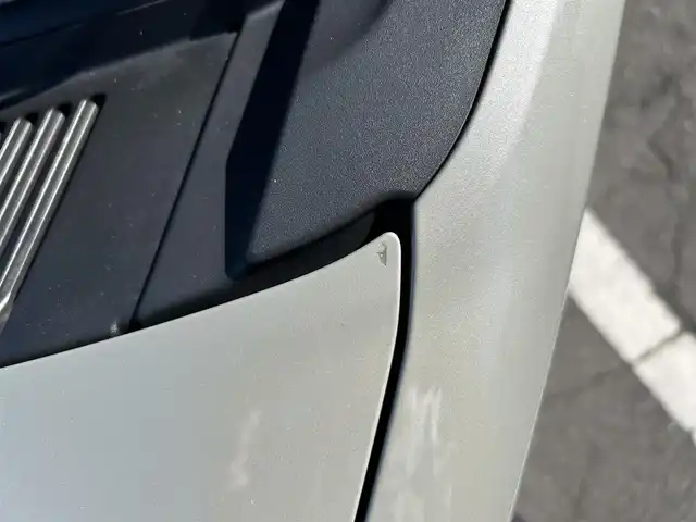 スズキ スペーシア ギア HYBRID XZ 岡山県 2024(令6)年 1.4万km モスグレーメタリック 登録時走行距離13984km/純正9インチナビ/フルセグTV(AM.FM.CD.DVD.TV.BT)/両側パワースライドドア/全方位カメラ/シートヒーター/ステアリングヒーター/クリアランスソナー/衝突軽減ブレーキ/横滑り防止装置/レーダークルーズコントロール/レーンキープアシスト/プッシュスタート/オートライト/オートマチックハイビーム/アイドリングストップ/14インチ純正AW