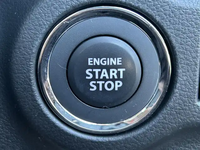 スズキ スペーシア ギア HYBRID XZ 岡山県 2024(令6)年 1.4万km モスグレーメタリック 登録時走行距離13984km/純正9インチナビ/フルセグTV(AM.FM.CD.DVD.TV.BT)/両側パワースライドドア/全方位カメラ/シートヒーター/ステアリングヒーター/クリアランスソナー/衝突軽減ブレーキ/横滑り防止装置/レーダークルーズコントロール/レーンキープアシスト/プッシュスタート/オートライト/オートマチックハイビーム/アイドリングストップ/14インチ純正AW