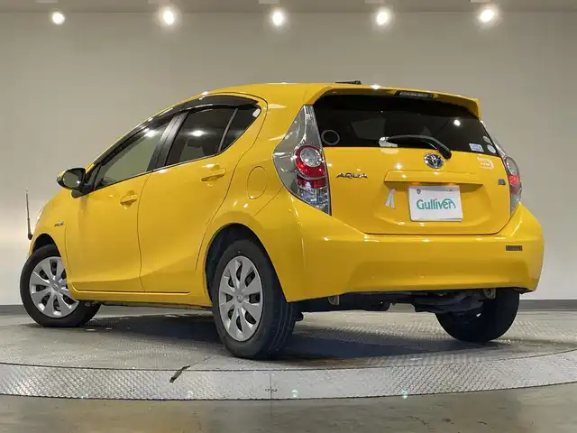 トヨタ アクア S 愛知県 2013(平25)年 15万km イエロー 社外SDナビ/前後ドライブレコーダー/ETC/プッシュスタート