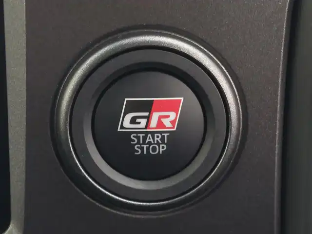 トヨタ ＧＲヤリス RZ ハイパフォーマンス 東京都 2025(令7)年 0.1千km プラチナホワイトパールマイカ ナビパッケージ搭載車/寒冷地仕様/ディスプレイオーディオ/ドライブレコーダー前後/ステアリングヒーター/シートヒーター/JBLプレミアムサウンドシステム/アクティブサウンドコントロール/ETC2.0/AppleCarplay/AndroidAuto/Bluetooth/TV/18インチBBS純正ホイール/カラードキャリパー/カーボンルーフ/ハーフレザーシート/BSM/純正フロアマット