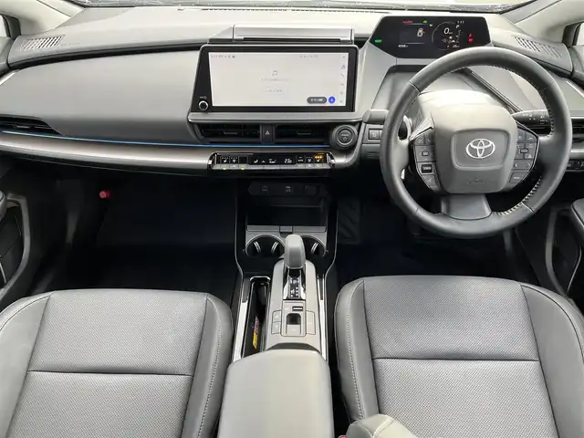 トヨタ プリウス Z 鳥取県 2023(令5)年 0.4万km プラチナホワイトパールマイカ ４・W・D/純正12.3インチDPオーディオ/フルセグ/BT/Mira/パノラミックビューモニター/デジタルミラー・ETC2.0/トヨタチームメイト/トヨタセーフティセンス/ブラインドスポットモニター/パーキングアシスト/合皮レザーシート/前席シートヒーター/エアシート/運転席パワーシート/メモリ機能付き/パワーバックドア/タイプC接続・ワイヤレス充電/LEDヘットライト/純正19インチアルミホイール/プッシュエンジンスタート/フロアマット