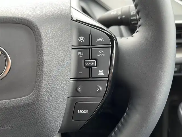 トヨタ プリウス Z 鳥取県 2023(令5)年 0.4万km プラチナホワイトパールマイカ ４・W・D/純正12.3インチDPオーディオ/フルセグ/BT/Mira/パノラミックビューモニター/デジタルミラー・ETC2.0/トヨタチームメイト/トヨタセーフティセンス/ブラインドスポットモニター/パーキングアシスト/合皮レザーシート/前席シートヒーター/エアシート/運転席パワーシート/メモリ機能付き/パワーバックドア/タイプC接続・ワイヤレス充電/LEDヘットライト/純正19インチアルミホイール/プッシュエンジンスタート/フロアマット