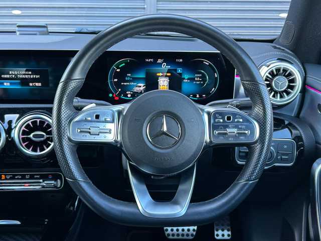 メルセデス・ベンツ ＣＬＡ２００ｄ AMGライン 茨城県 2019(令1)年 4.5万km デジタルホワイト パノラマSR /AMGレザ-EXCP/・本革ツートン/・アルミニウムインテリアトリム/アドバンスドパッケージ/・360°カメラ /・HUD /・アドバンスドサウンドシステム /アンビエントライト /RSP /ACC /LKA /BSA /PRE-SAFEプラス/アクティブステアリングアシスト/マルチビ-ムLED /ナビ /TV /CarPlay /ETC2.0/禁煙車