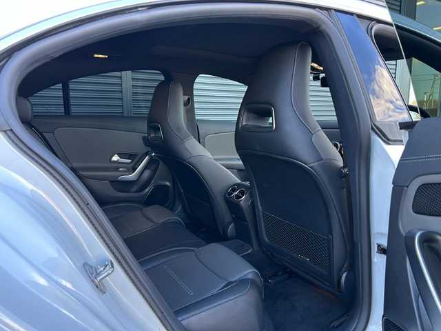 メルセデス・ベンツ ＣＬＡ２００ｄ AMGライン 茨城県 2019(令1)年 4.5万km デジタルホワイト パノラマSR /AMGレザ-EXCP/・本革ツートン/・アルミニウムインテリアトリム/アドバンスドパッケージ/・360°カメラ /・HUD /・アドバンスドサウンドシステム /アンビエントライト /RSP /ACC /LKA /BSA /PRE-SAFEプラス/アクティブステアリングアシスト/マルチビ-ムLED /ナビ /TV /CarPlay /ETC2.0/禁煙車