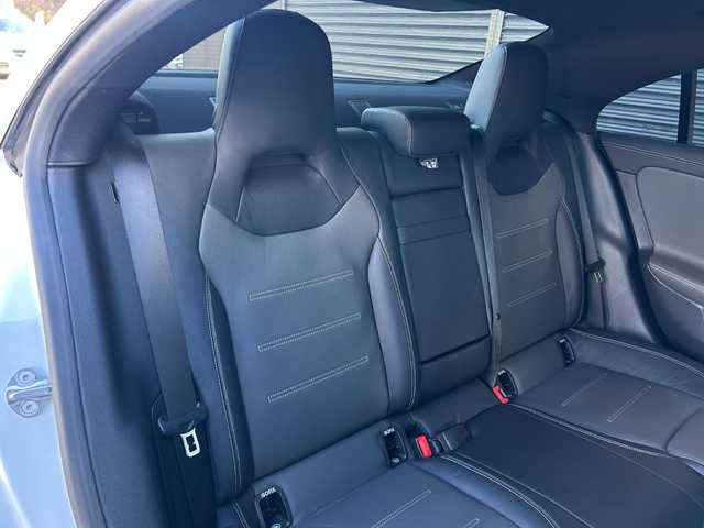 メルセデス・ベンツ ＣＬＡ２００ｄ AMGライン 茨城県 2019(令1)年 4.5万km デジタルホワイト パノラマSR /AMGレザ-EXCP/・本革ツートン/・アルミニウムインテリアトリム/アドバンスドパッケージ/・360°カメラ /・HUD /・アドバンスドサウンドシステム /アンビエントライト /RSP /ACC /LKA /BSA /PRE-SAFEプラス/アクティブステアリングアシスト/マルチビ-ムLED /ナビ /TV /CarPlay /ETC2.0/禁煙車