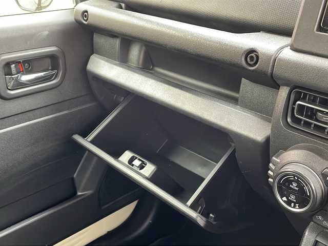 スズキ ジムニー XC 福島県 2020(令2)年 4.4万km シフォンアイボリーメタリックブラック2トーンルーフ デュアルセンサーブレーキサポート　バックＣ　社外ナビ　ワンセグＴＶ　クルコン　スマートキー　ステリモ　電格ミラー　ミラーヒーター　前席シートヒーター　衝突軽減　純正ドアバイザー　純正ゴムフロアマット