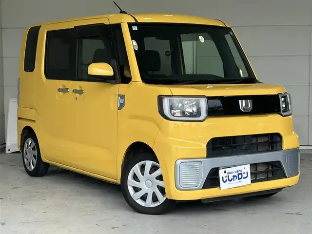 ダイハツ ウェイク L 沖縄県 2015(平27)年 4.5万km フェスタイエロー (株)IDOMが運営する【じしゃロンコザ店】の自社ローン対象車両になります。こちらは現金ご利用時の価格です。自社ローンご希望の方は別途その旨お申付け下さい。/・プッシュスタート /・ワンセグ /・片側パワースライドドア /・アイドリングストップ　/・横滑り防止装置　/・ベンチシート　/・純正フロアマット　/・スマートキー　/・取扱説明書　/・パワーステアリング　/・オートライト