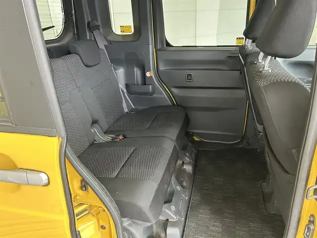 ダイハツ ウェイク L 沖縄県 2015(平27)年 4.5万km フェスタイエロー (株)IDOMが運営する【じしゃロンコザ店】の自社ローン対象車両になります。こちらは現金ご利用時の価格です。自社ローンご希望の方は別途その旨お申付け下さい。/・プッシュスタート /・ワンセグ /・片側パワースライドドア /・アイドリングストップ　/・横滑り防止装置　/・ベンチシート　/・純正フロアマット　/・スマートキー　/・取扱説明書　/・パワーステアリング　/・オートライト