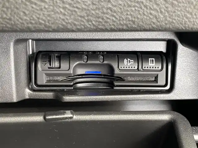 日産 セレナ ハイウェイスター G プロパイロットED 群馬県 2016(平28)年 6.1万km マルーンレッド 2トーン 純正9インチナビ(MM516D-L)/AM/FM/CD/DVD/BT/フルセグ/バックカメラ/純正フリップダウンモニター/ドライブレコーダー前方/ビルトインETC/両側パワースライドドア/ハンズフリーオートスライドドア/プロパイロット/エマージェンシーブレーキ/車線逸脱警報/車線逸脱防止支援システム/踏み間違い衝突防止アシスト/ふらつき警報/進入禁止標識検知/電動パーキングブレーキ/オートブレーキホールド/アイドリングストップ/LEDヘッドライト/フォグライト/スマートキー/プッシュスタート