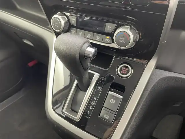 日産 セレナ ハイウェイスター G プロパイロットED 群馬県 2016(平28)年 6.1万km マルーンレッド 2トーン 純正9インチナビ(MM516D-L)/AM/FM/CD/DVD/BT/フルセグ/バックカメラ/純正フリップダウンモニター/ドライブレコーダー前方/ビルトインETC/両側パワースライドドア/ハンズフリーオートスライドドア/プロパイロット/エマージェンシーブレーキ/車線逸脱警報/車線逸脱防止支援システム/踏み間違い衝突防止アシスト/ふらつき警報/進入禁止標識検知/電動パーキングブレーキ/オートブレーキホールド/アイドリングストップ/LEDヘッドライト/フォグライト/スマートキー/プッシュスタート