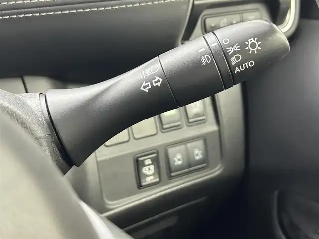 日産 セレナ ハイウェイスター G プロパイロットED 熊本県 2016(平28)年 6.1万km マルーンレッド 2トーン 純正9インチナビ(MM516D-L)/AM/FM/CD/DVD/BT/フルセグ/バックカメラ/純正フリップダウンモニター/ドライブレコーダー前方/ビルトインETC/両側パワースライドドア/ハンズフリーオートスライドドア/プロパイロット/エマージェンシーブレーキ/車線逸脱警報/車線逸脱防止支援システム/踏み間違い衝突防止アシスト/ふらつき警報/進入禁止標識検知/電動パーキングブレーキ/オートブレーキホールド/アイドリングストップ/LEDヘッドライト/フォグライト/スマートキー/プッシュスタート