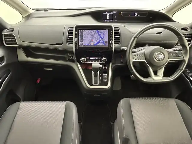 日産 セレナ ハイウェイスター G プロパイロットED 熊本県 2016(平28)年 6.1万km マルーンレッド 2トーン 純正9インチナビ(MM516D-L)/AM/FM/CD/DVD/BT/フルセグ/バックカメラ/純正フリップダウンモニター/ドライブレコーダー前方/ビルトインETC/両側パワースライドドア/ハンズフリーオートスライドドア/プロパイロット/エマージェンシーブレーキ/車線逸脱警報/車線逸脱防止支援システム/踏み間違い衝突防止アシスト/ふらつき警報/進入禁止標識検知/電動パーキングブレーキ/オートブレーキホールド/アイドリングストップ/LEDヘッドライト/フォグライト/スマートキー/プッシュスタート