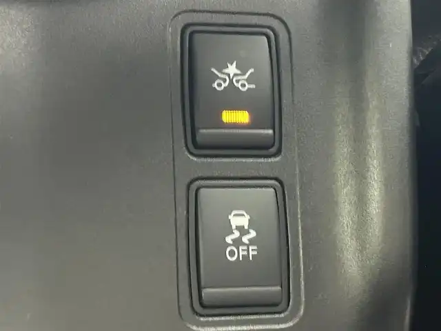 日産 セレナ ハイウェイスター G プロパイロットED 熊本県 2016(平28)年 6.1万km マルーンレッド 2トーン 純正9インチナビ(MM516D-L)/AM/FM/CD/DVD/BT/フルセグ/バックカメラ/純正フリップダウンモニター/ドライブレコーダー前方/ビルトインETC/両側パワースライドドア/ハンズフリーオートスライドドア/プロパイロット/エマージェンシーブレーキ/車線逸脱警報/車線逸脱防止支援システム/踏み間違い衝突防止アシスト/ふらつき警報/進入禁止標識検知/電動パーキングブレーキ/オートブレーキホールド/アイドリングストップ/LEDヘッドライト/フォグライト/スマートキー/プッシュスタート