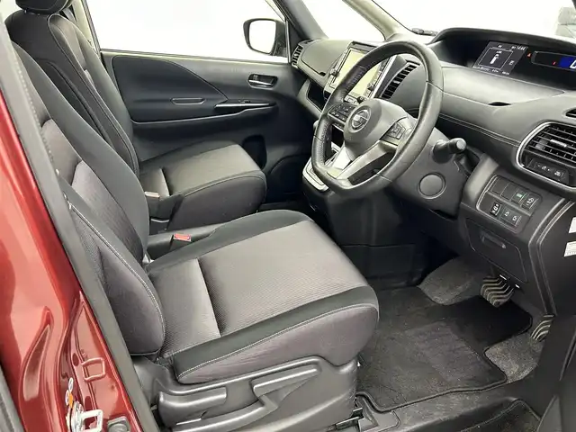 日産 セレナ ハイウェイスター G プロパイロットED 熊本県 2016(平28)年 6.1万km マルーンレッド 2トーン 純正9インチナビ(MM516D-L)/AM/FM/CD/DVD/BT/フルセグ/バックカメラ/純正フリップダウンモニター/ドライブレコーダー前方/ビルトインETC/両側パワースライドドア/ハンズフリーオートスライドドア/プロパイロット/エマージェンシーブレーキ/車線逸脱警報/車線逸脱防止支援システム/踏み間違い衝突防止アシスト/ふらつき警報/進入禁止標識検知/電動パーキングブレーキ/オートブレーキホールド/アイドリングストップ/LEDヘッドライト/フォグライト/スマートキー/プッシュスタート