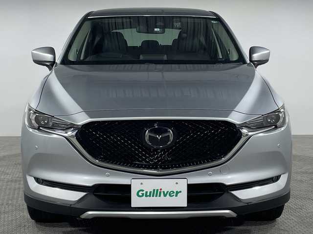マツダ ＣＸ－５ XD Lパッケージ 神奈川県 2018(平30)年 3.5万km ソニックシルバーM マツダコネクトナビ/CD&DVD&BT&USB&フルセグTV/全方位モニター/社外ドライブレコーダー/純正ビルトインETC2.0/BOSEプレミアムサウンドシステム/パワーバックドア/レザーシート/パワーシート前席/シートヒーター前席/i-ACTIVESENSE/ハイビームコントロールシステム/アダプティブLEDヘッドライト/車線逸脱警報システム/ブラインドスポットモニタリング/交通標識認識システム/ドライバーアテンションアラート/リアクロストラフィックアラート/マツダレーダークルーズコントロール/アドバンストスマートシティブレーキサポート/AT誤発進抑制制御/スマートブレーキサポート/電動パーキングブレーキ/ブレーキオートホールド/アイドリングストップ/ドアバイザー/LEDヘッドライト/フォグライト/ウィンカーミラー
