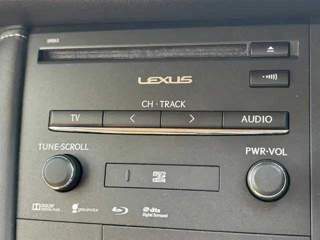 レクサス ＣＴ 200h バージョンC 和歌山県 2014(平26)年 8.6万km レッドマイカクリスタルシャイン 純正ナビ/Bluetooth/バックカメラ/フルセグTV/DISC再生可/クルーズコントロール/パドルシフト/レザーシート/ステアリングスイッチ/前席シートヒーター/コーナーセンサー/革巻きステアリング/D席メモリーシート/LEDライト/フォグランプ/革巻きステアリング/純正フロアマット/サイドバイザー/ETC/純正16インチアルミホイール