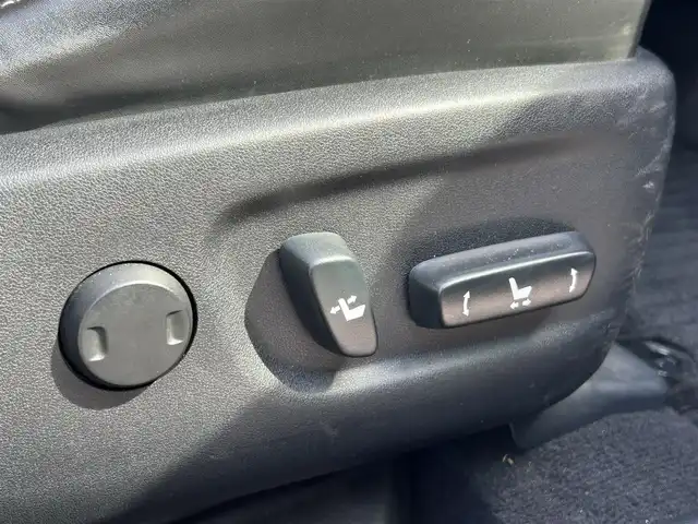 レクサス ＣＴ 200h バージョンC 和歌山県 2014(平26)年 8.6万km レッドマイカクリスタルシャイン 純正ナビ/Bluetooth/バックカメラ/フルセグTV/DISC再生可/クルーズコントロール/パドルシフト/レザーシート/ステアリングスイッチ/前席シートヒーター/コーナーセンサー/革巻きステアリング/D席メモリーシート/LEDライト/フォグランプ/革巻きステアリング/純正フロアマット/サイドバイザー/ETC/純正16インチアルミホイール