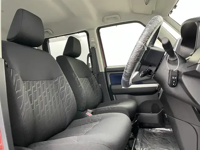 トヨタ ルーミー カスタムG－T 埼玉県 2020(令2)年 1.3万km ブラックマイカメタリック/ファイアークォーツレッドメタリック 純正9インチナビ　フルセグ　CD DVD BT　全方位カメラ　両側パワスラ　スマートアシスト　クルコン　ETC2.0　シートヒーター　TVキャンセラー　クリアランスソナー　スペアキー　アイドリングストップ