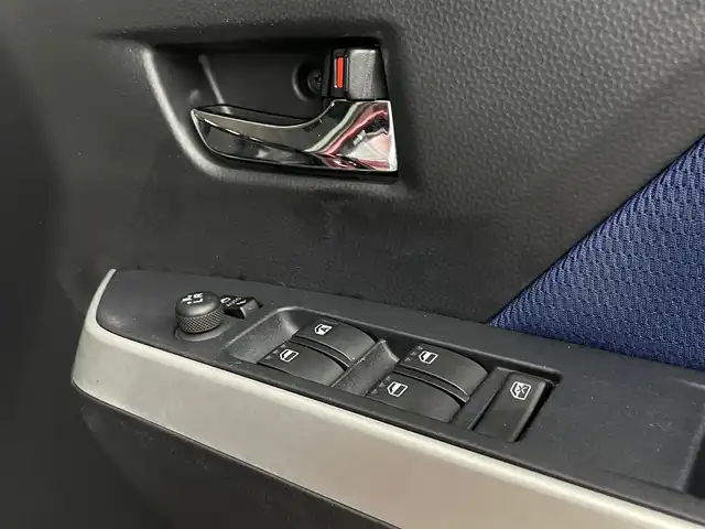 トヨタ ルーミー カスタムG－T 埼玉県 2020(令2)年 1.3万km ブラックマイカメタリック/ファイアークォーツレッドメタリック 純正9インチナビ　フルセグ　CD DVD BT　全方位カメラ　両側パワスラ　スマートアシスト　クルコン　ETC2.0　シートヒーター　TVキャンセラー　クリアランスソナー　スペアキー　アイドリングストップ