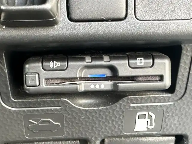 トヨタ ルーミー G 滋賀県 2022(令4)年 3.5万km パールホワイトⅢ 禁煙車/純正9型ナビ【Applecarplay/AndroidAuto/フルセグ】/両側パワースライドドア/バックカメラ/衝突軽減ブレーキ/レーンキープアシスト/コーナーセンサー/前後ドライブレコーダー/オートライト/ステアリングリモコン/ETC/横滑り防止装置