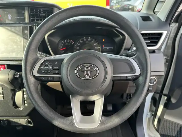 トヨタ ルーミー G 滋賀県 2022(令4)年 3.5万km パールホワイトⅢ 禁煙車/純正9型ナビ【Applecarplay/AndroidAuto/フルセグ】/両側パワースライドドア/バックカメラ/衝突軽減ブレーキ/レーンキープアシスト/コーナーセンサー/前後ドライブレコーダー/オートライト/ステアリングリモコン/ETC/横滑り防止装置