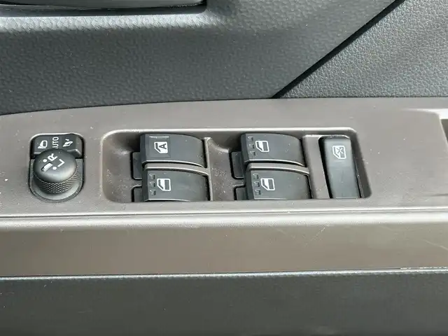 トヨタ ルーミー G 滋賀県 2022(令4)年 3.5万km パールホワイトⅢ 禁煙車/純正9型ナビ【Applecarplay/AndroidAuto/フルセグ】/両側パワースライドドア/バックカメラ/衝突軽減ブレーキ/レーンキープアシスト/コーナーセンサー/前後ドライブレコーダー/オートライト/ステアリングリモコン/ETC/横滑り防止装置