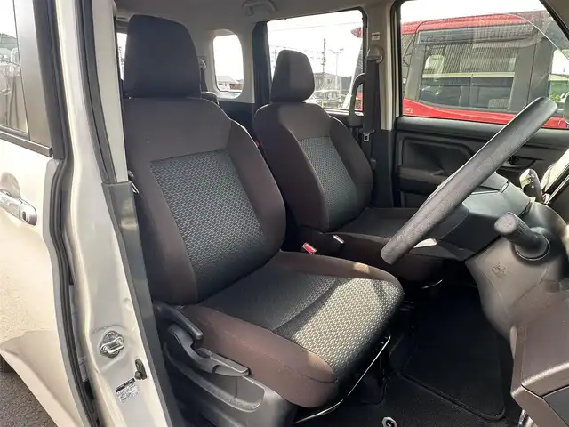 トヨタ ルーミー G 滋賀県 2022(令4)年 3.5万km パールホワイトⅢ 禁煙車/純正9型ナビ【Applecarplay/AndroidAuto/フルセグ】/両側パワースライドドア/バックカメラ/衝突軽減ブレーキ/レーンキープアシスト/コーナーセンサー/前後ドライブレコーダー/オートライト/ステアリングリモコン/ETC/横滑り防止装置