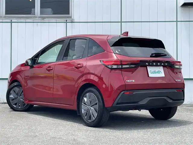 日産 ノート X 山梨県 2023(令5)年 6.6万km ガーネットレッド プロパイロット/純正9インチナビ/Bluetooth接続/フルセグTV/アラウンドビューモニター/ETC/インテリジェントルームミラー/置くだけ充電/ステアリングスイッチ/取扱説明書/保証書