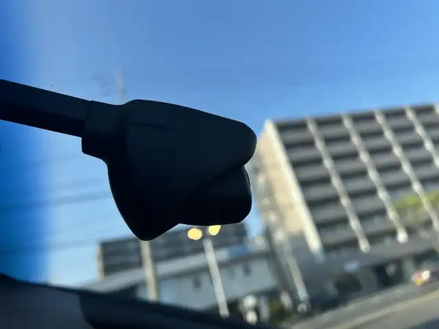 ホンダ フィット e:HEVネス 兵庫県 2020(令2)年 4.5万km クリスタルブラックパール ワンオーナー/ホンダコネクト9インチメモリーナビ/CD/DVD/SD/BT/USB/フルセグTV/バックカメラ/ホンダセンシング/クルーズコントロール/レーンキープアシスト/クリアランスソナー/ビルトインETC 2.0/前後ドライブレコーダー/オートライト/LEDヘッドライト/フォグライト/ドアバイザー/フロアマット【無限MUGEN】