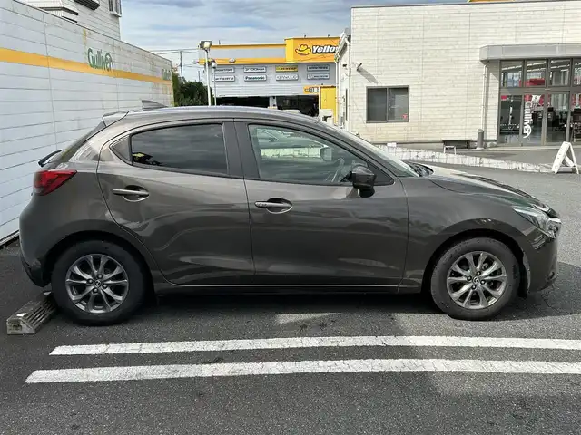 マツダ デミオ 13S ツーリング 埼玉県 2017(平29)年 11.3万km チタニウムフラッシュマイカ プッシュスタート/衝突被害軽減ブレーキ/レーンアシスト/DVD再生/バックカメラ/Bluetooth接続/フルセグテレビ/純正メモリナビ/フロアマット/コーナーセンサー/クルーズコントロール/横滑り防止装置/アイドリングストップ/ETC/パーキングアシスト/ABS/シートヒーター/AAC/PW/PS/オートライト/BSM/USB接続端子/ドライブレコーダー/純正アルミホイール