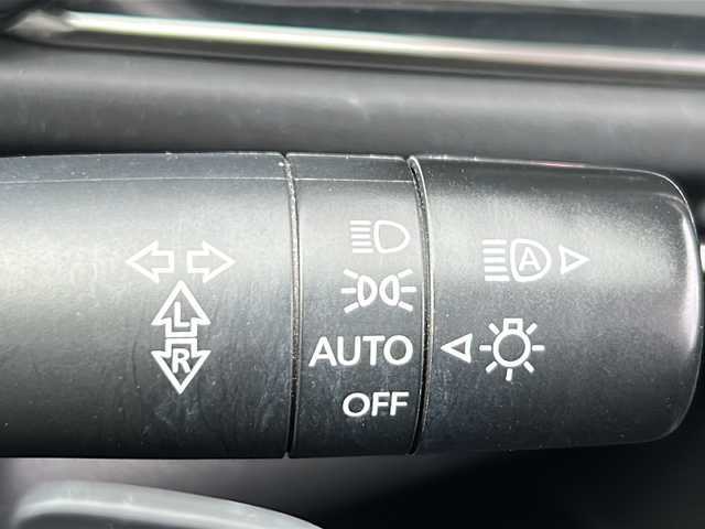 マツダ ＣＸ－３０ 20S プロアクティブ 山梨県 2020(令2)年 5.3万km スノーフレイクホワイトパールマイカ i-ACTVESENSE/　・スマートブレーキサポート/　・ブラインドスポットモニタリング/　・パーキングセンサー/　・ハイビームコントロールシステム/　・マツダレーダークルーズコントロール/純正SDナビ/　(CD/DVD/USB/BT/フルセグ)/360°ビューモニター/パワーバックドア/LEDオートライト/純正18インチアルミホイール/ヘッドアップディスプレイ/スマートキー/ビルトインETC