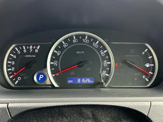トヨタ ヴォクシー ZS 煌Ⅱ 埼玉県 2017(平29)年 8.2万km ブラック 純正１０．５インチナビ（Ｂｌｕｅｔｏｏｔｈ、ＣＤ、ＤＶＤ、フルセグＴＶ）/バックカメラ/ＥＴＣ２．０/両側パワスラ/後席モニター/純正アルミ/ＬＥＤヘッド/ワンオーナー/プッシュスタート/スマートキー/保証書/ナビ取扱説明書/取扱説明書/アイドリングストップ/ダブルオートエアコン/三列シート/ウォークスルー/純正フロアマット/オートライト/レーンキープアシスト/横滑り防止装置/ダブルエアバッグ/衝突被害軽減システム