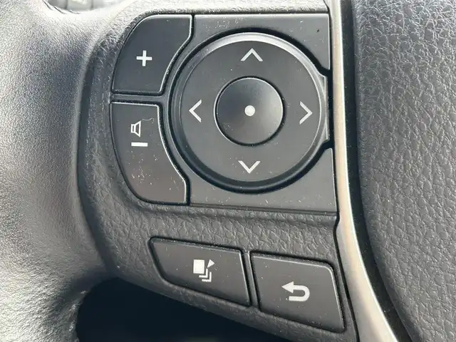 トヨタ ヴォクシー ZS 煌Ⅱ 埼玉県 2017(平29)年 8.2万km ブラック 純正１０．５インチナビ（Ｂｌｕｅｔｏｏｔｈ、ＣＤ、ＤＶＤ、フルセグＴＶ）/バックカメラ/ＥＴＣ２．０/両側パワスラ/後席モニター/純正アルミ/ＬＥＤヘッド/ワンオーナー/プッシュスタート/スマートキー/保証書/ナビ取扱説明書/取扱説明書/アイドリングストップ/ダブルオートエアコン/三列シート/ウォークスルー/純正フロアマット/オートライト/レーンキープアシスト/横滑り防止装置/ダブルエアバッグ/衝突被害軽減システム