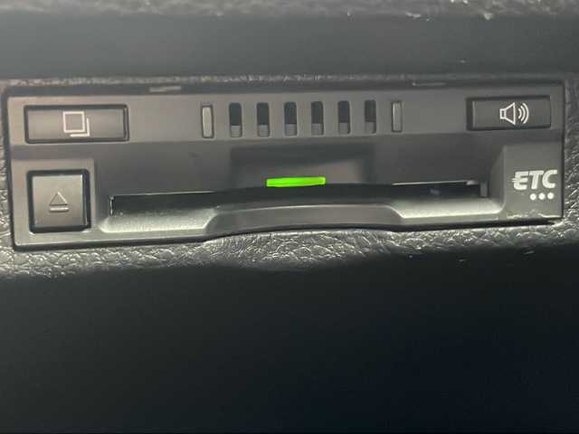 トヨタ カローラ スポーツ ハイブリッドG 静岡県 2019(令1)年 6.6万km アティチュードブラックマイカ /純正ナビ/地デジTV//純正CD/DVD/Bluetooth//バックカメラ//セーフティセンス//オートハイビーム//LEDヘッドライト//ビルトインETC//社外16インチAW//スマートキー