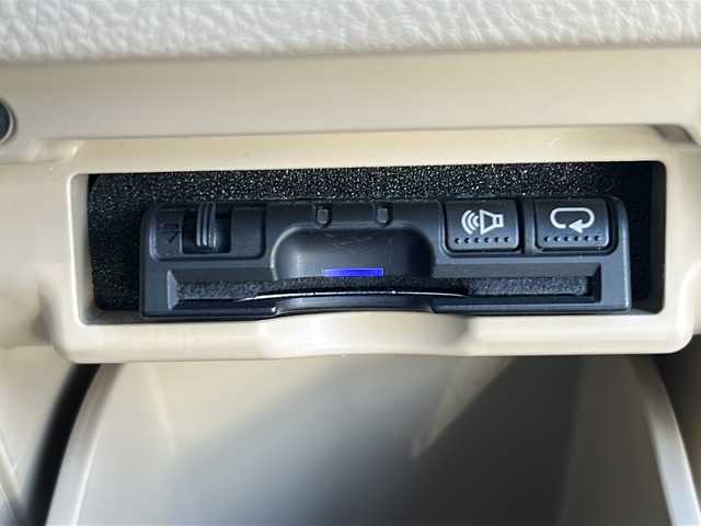 トヨタ アルファード 240G 長野県 2012(平24)年 11.5万km ブラック 禁煙車/4WD/社外ナビ（CD/DVD/フルセグTV）/バックカメラ/ビルトインETC/アルパインフリップダウンモニター/両側パワースライドドア/前席パワーシート（運転席メモリー機能付）/クルーズコントロール/ウッドコンビステアリング/ステアリングスイッチ/スマートキー/Pスタート/電動格納ミラー/純正18インチAW/純正フロアマット