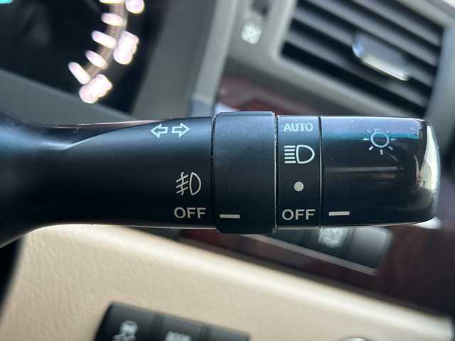 トヨタ アルファード 240G 埼玉県 2012(平24)年 11.5万km ブラック (株)IDOMが運営する【じしゃロン熊谷店】の自社ローン専用車両になりますこちらは現金またはオートローンご利用時の価格です。自社ローンご希望の方は別途その旨お申付け下さい/社外HDDナビ　CN-HW860D/　CD/DVD/DTV/バックカメラ/ビルトインETC/アルパイン製フリップダウンモニター/両側パワースライドドア/前席パワーシート（運転席メモリー機能付）/４WD/クルーズコントロール/ウッドコンビステアリング/ステアリングスイッチ/スマートキー/純正18インチAW/純正フロアマット