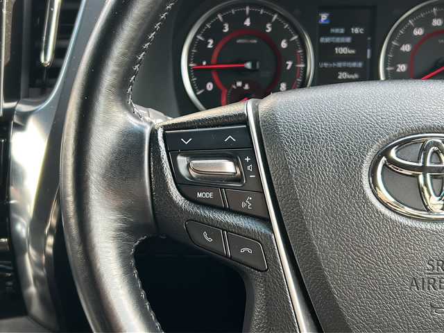 トヨタ アルファード S タイプゴールド 兵庫県 2021(令3)年 4.7万km ホワイトパールクリスタルシャイン ワンオーナー/7人乗り/純正9インチナビ/バックカメラ/純正フリップダウンモニター/セーフティセンス/レーダークルーズコントロール/インテリジェントクリアランスソナー/OP/デジタルインナーミラー/ブラインドスポットモニター/リアクロストラフィックオートブレーキ/3眼LEDヘッドランプ/LEDコーナリングランプ/シーケンシャルターンランプ/パワーバックドア/両側パワースライドドア/ETC2.0/応急用タイヤ/合皮ハーフレザーシート/保証書/取説/スペアキー1本