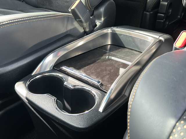 トヨタ アルファード S タイプゴールド 兵庫県 2021(令3)年 4.7万km ホワイトパールクリスタルシャイン ワンオーナー/7人乗り/純正9インチナビ/バックカメラ/純正フリップダウンモニター/セーフティセンス/レーダークルーズコントロール/インテリジェントクリアランスソナー/OP/デジタルインナーミラー/ブラインドスポットモニター/リアクロストラフィックオートブレーキ/3眼LEDヘッドランプ/LEDコーナリングランプ/シーケンシャルターンランプ/パワーバックドア/両側パワースライドドア/ETC2.0/応急用タイヤ/合皮ハーフレザーシート/保証書/取説/スペアキー1本