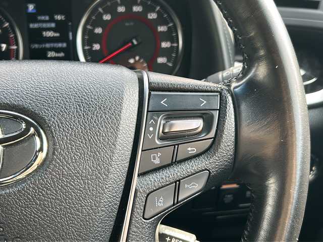 トヨタ アルファード S タイプゴールド 兵庫県 2021(令3)年 4.7万km ホワイトパールクリスタルシャイン ワンオーナー/7人乗り/純正9インチナビ/バックカメラ/純正フリップダウンモニター/セーフティセンス/レーダークルーズコントロール/インテリジェントクリアランスソナー/OP/デジタルインナーミラー/ブラインドスポットモニター/リアクロストラフィックオートブレーキ/3眼LEDヘッドランプ/LEDコーナリングランプ/シーケンシャルターンランプ/パワーバックドア/両側パワースライドドア/ETC2.0/応急用タイヤ/合皮ハーフレザーシート/保証書/取説/スペアキー1本