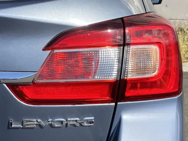 スバル レヴォーグ 1．6GT アイサイト Sスタイル 静岡県 2015(平27)年 8.1万km スティールブルーグレーM EyeSight/社外ディスプレイオーディオ(FH-9200DVD)/　AM FM CD DVD Bluetooth USB AUX/ETC/LEDオートヘッドランプ/レーダークルーズコントロール/純正18インチアルミホイール/電動パーキングブレーキ/スマートキー＆プッシュスタート/パドルシフト/アイドリングストップ/前方ドライブレコーダー/パワーシート(運転席)/4WDターボ
