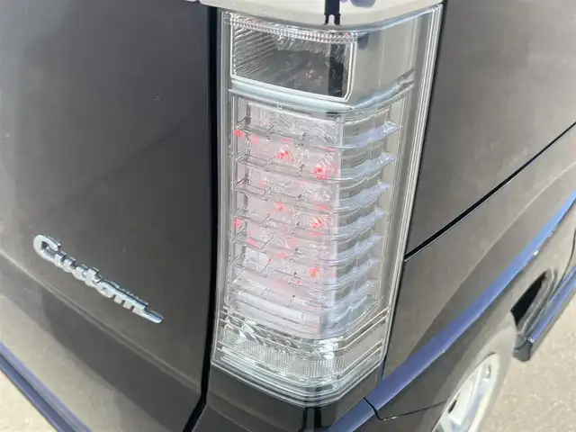 ホンダ Ｎ ＢＯＸ カスタム G SSパッケージ 秋田県 2017(平29)年 7.2万km プレミアムベルベットパープル・パール ４WD/両側パワースライドドア/衝突軽減システム/社外メモリナビ（DVD/CD/BT/AM/FM）/フルセグ（走行中視聴可能）/バックカメラ/ホンダ純正１４インチアルミ（夏タイヤ装着）/スマートキー/アイドリングストップ/プッシュスタート/ステアリングスイッチ/前席シートヒーター/ビルトインETC/純正フロアマット/社外ドアバイザー/オートライト/オートエアコン/パワーステアリング/パワーウィンドウ/横滑り防止/盗難防止装置/寒冷地仕様/電動格納ウィンカーミラー/保証書/取扱説明書/記録簿