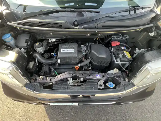 ホンダ Ｎ ＢＯＸ カスタム G SSパッケージ 秋田県 2017(平29)年 7.2万km プレミアムベルベットパープル・パール ４WD/両側パワースライドドア/衝突軽減システム/社外メモリナビ（DVD/CD/BT/AM/FM）/フルセグ（走行中視聴可能）/バックカメラ/ホンダ純正１４インチアルミ（夏タイヤ装着）/スマートキー/アイドリングストップ/プッシュスタート/ステアリングスイッチ/前席シートヒーター/ビルトインETC/純正フロアマット/社外ドアバイザー/オートライト/オートエアコン/パワーステアリング/パワーウィンドウ/横滑り防止/盗難防止装置/寒冷地仕様/電動格納ウィンカーミラー/保証書/取扱説明書/記録簿